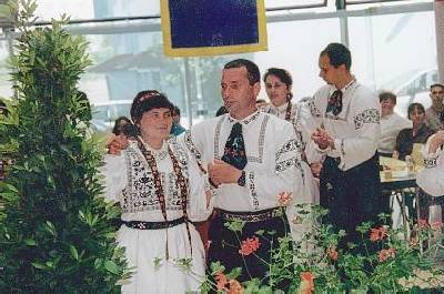 Tanz in siebenb�rgisch-s�chsicher Tracht